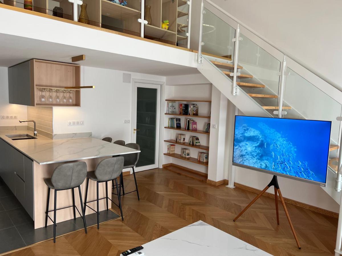 Suite Deluxe Au Carre Cathedrale En Hypercentre Saint Denis 외부 사진
